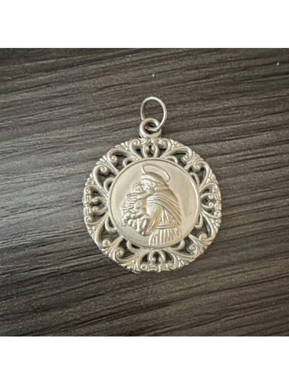 Saint Christopher Round Filigree Pendant - Silver - Picture 2 of 4